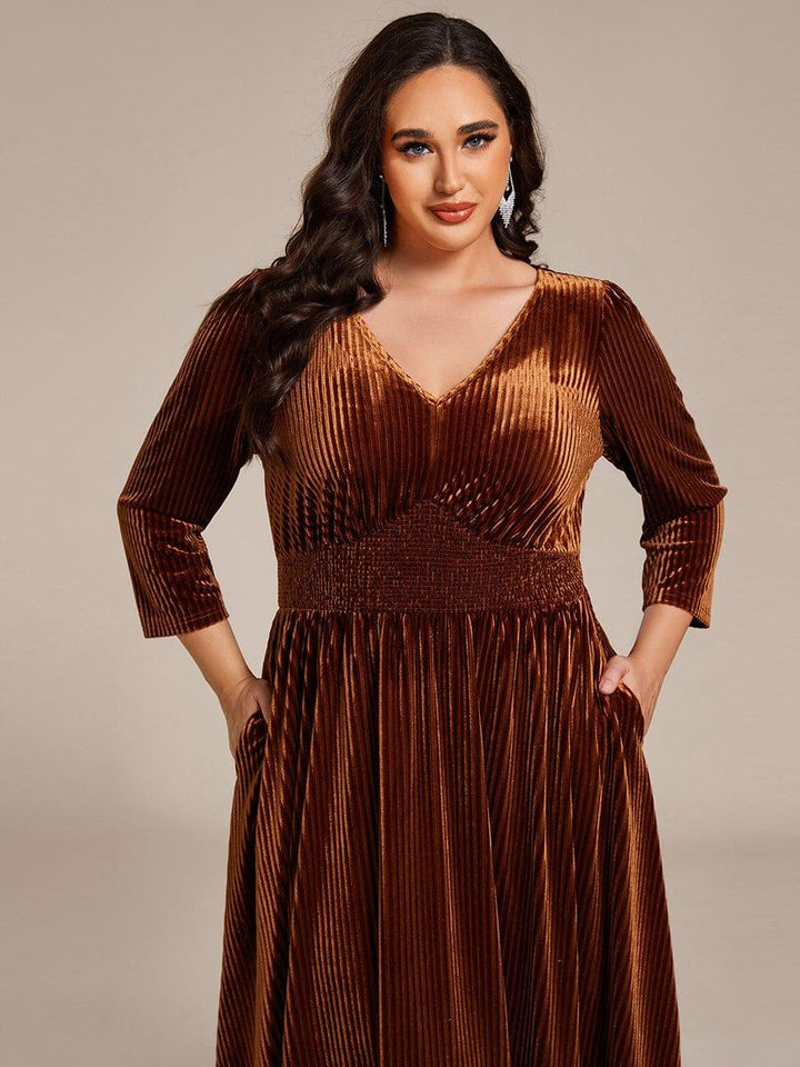 ever ARLET|Plus Size V-neck Long Sleeve Velvet A-Line Midi Wedding Guest Dress