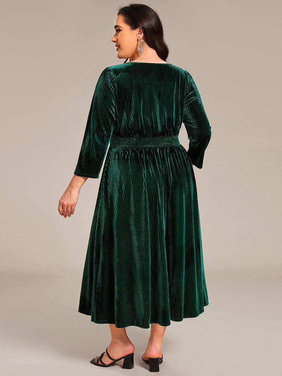 ever ARLET|Plus Size V-neck Long Sleeve Velvet A-Line Midi Wedding Guest Dress