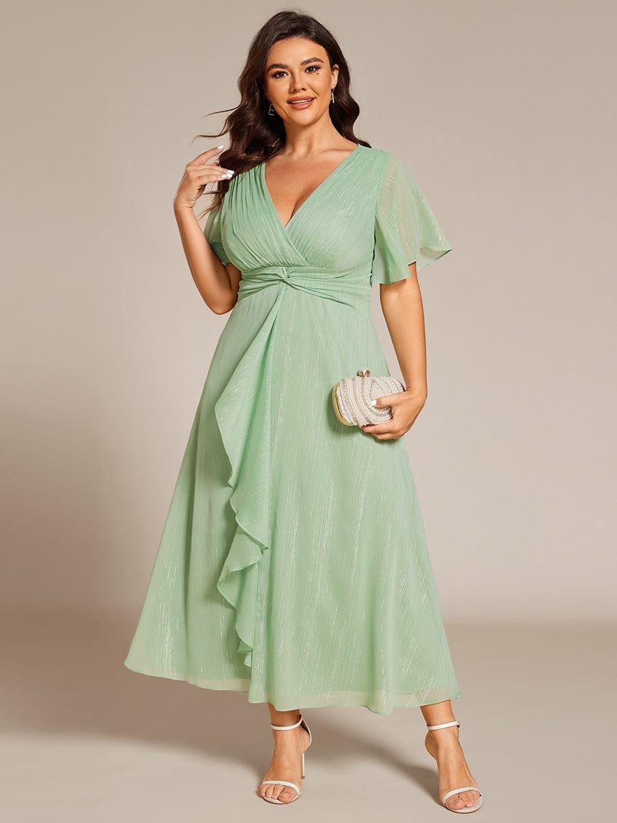 pretty OPAHL|Plus Size Glitter Short Sleeve A-Line Midi Wedding Guest Dress with Ruffled Hem